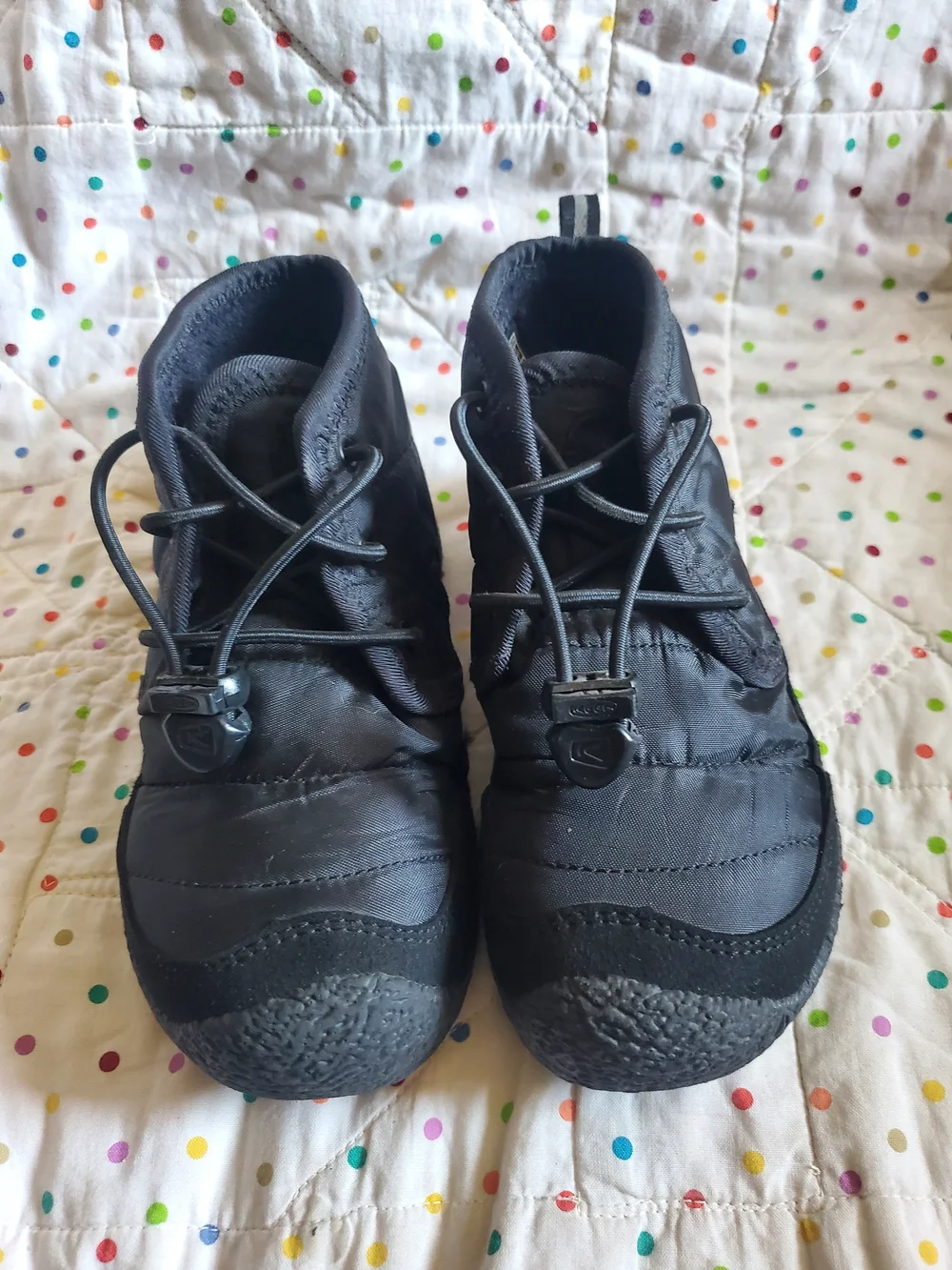 KEEN Kids'  Howser Chukka  Black Winter Ankle Boots Size 11.